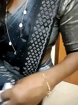 Tamilmallu-duskygirl03 online show from 12-16-25, 07:19