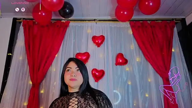 Victoria Jonhss online show from 02-12-26, 01:22