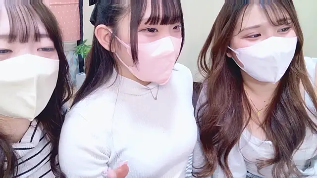 Snapshot of KaYo_sorriso chatting on 01-19-26, 10:41 KaYo sorriso online show from 01-19-26, 10:41