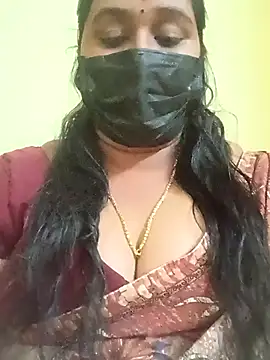 Snapshot of tamil-mala23 chatting on 02-18-26, 06:09 tamil-mala23 online show from 02-18-26, 06:09