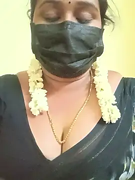 Snapshot of tamil-mala23 chatting on 03-10-26, 05:45 tamil-mala23 online show from 03-10-26, 05:45