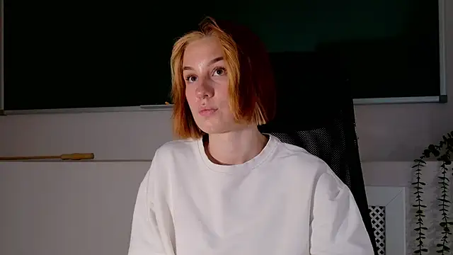 ClaireMathis online show from 05-29-26, 02:48
