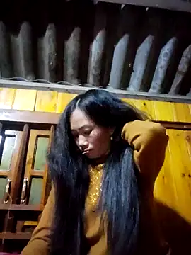 gio-thu online show from 11-21-25, 12:04