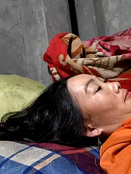 gio-thu online show from 04-16-26, 03:02