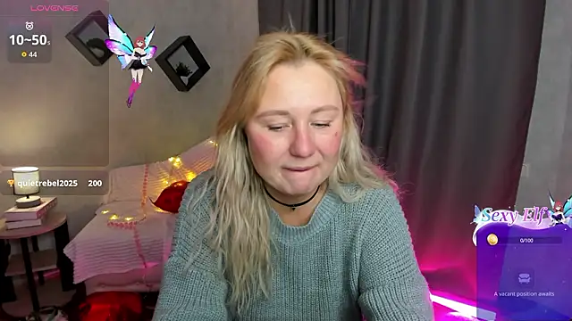 Snapshot of scent__of_woman chatting on 02-13-26, 01:45 scent of woman online show from 02-13-26, 01:45