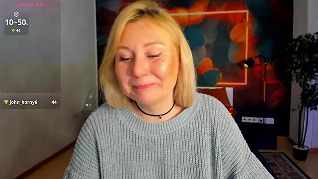 scent  of woman online show from 03-19-26, 01:42