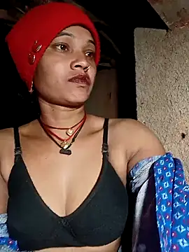 Snapshot of Cuty_tanya chatting on 11-30-25, 10:47 Cuty tanya online show from 11-30-25, 10:47