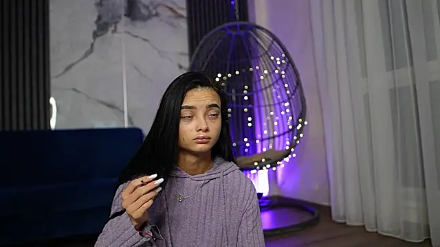 RachelRavee online show from 12-05-25, 05:16