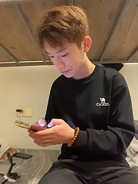 KK-cuteboy online show from 12-02-25, 10:20