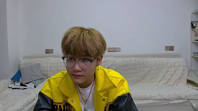 Snapshot of KK-cuteboy chatting on 02-18-26, 11:17 KK-cuteboy online show from 02-18-26, 11:17