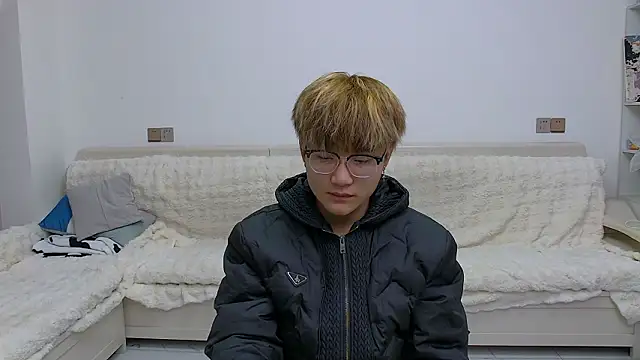 Snapshot of KK-cuteboy chatting on 02-19-26, 11:06 KK-cuteboy online show from 02-19-26, 11:06