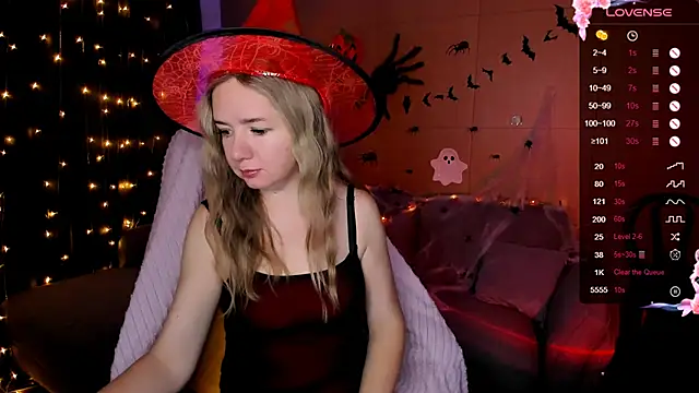 Evaa Braunn online show from 10-27-25, 02:04