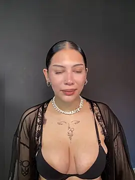 LoraShines online show from 07-24-26, 02:37