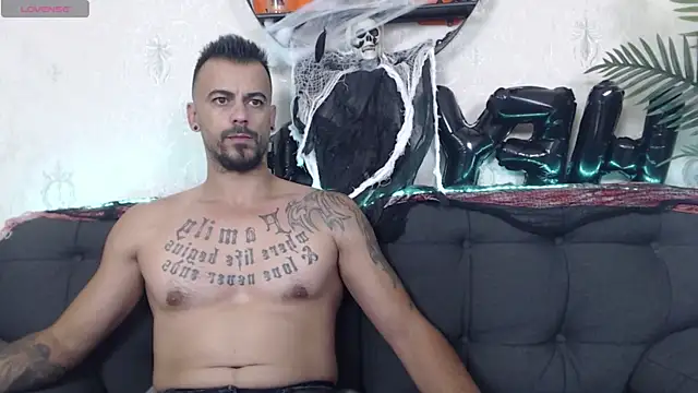 RyanVibe online show from 10-28-25, 04:09