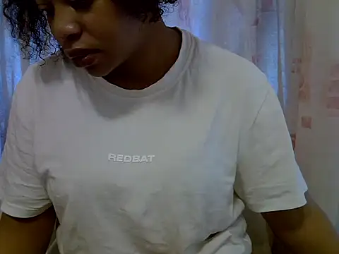 Snapshot of JuicyLipsXx1 chatting on 10-12-25, 11:42 JuicyLipsXx1 online show from 10-12-25, 11:42