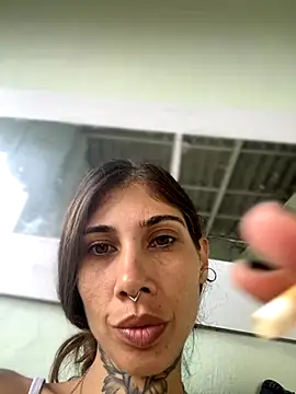 Snapshot of casalskunk chatting on 10-24-25, 03:41 casalskunk online show from 10-24-25, 03:41