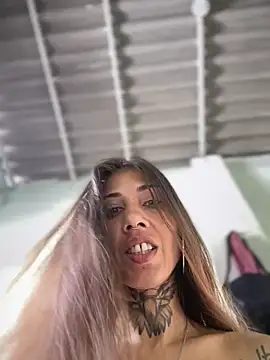 Snapshot of casalskunk chatting on 01-18-26, 04:22 casalskunk online show from 01-18-26, 04:22