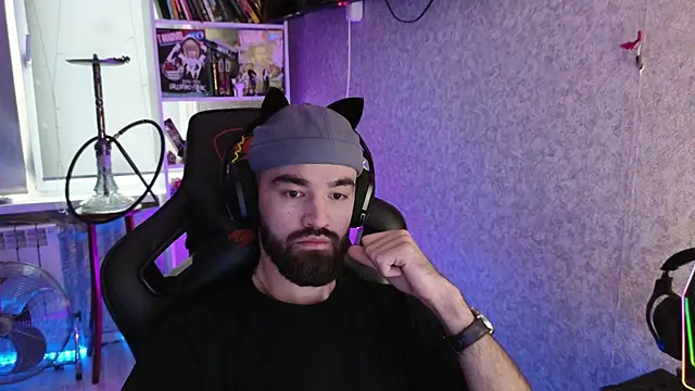 Snapshot of Nik_Namee chatting on 10-12-25, 05:28 Nik Namee online show from 10-12-25, 05:28