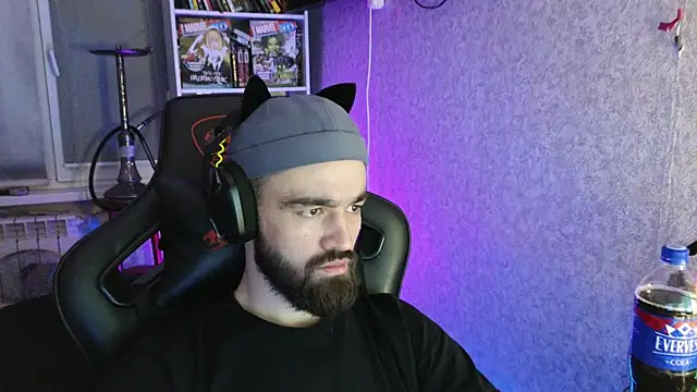 Snapshot of Nik_Namee chatting on 10-22-25, 04:29 Nik Namee online show from 10-22-25, 04:29