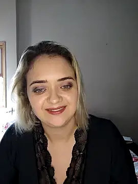 Snapshot of Lupy_foryou_sexy chatting on 02-18-26, 12:12 Lupy foryou sexy online show from 02-18-26, 12:12