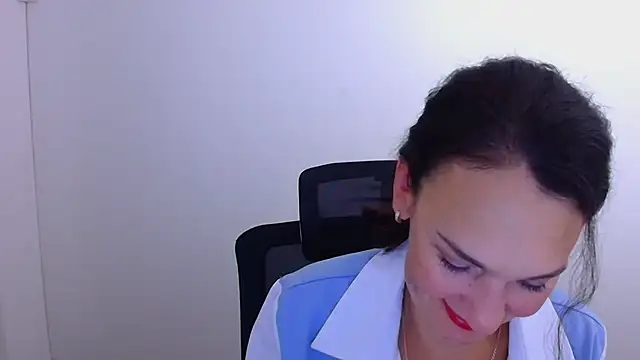 Rosie Rosee online show from 11-30-25, 12:20