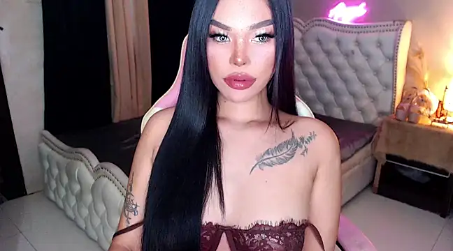 Snapshot of Maria_Bigcock chatting on 02-22-25, 08:29 Maria Bigcock online show from 02-22-25, 08:29