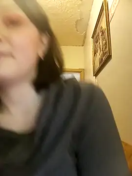 Snapshot of CherryDollie chatting on 10-10-25, 04:17 CherryDollie online show from 10-10-25, 04:17