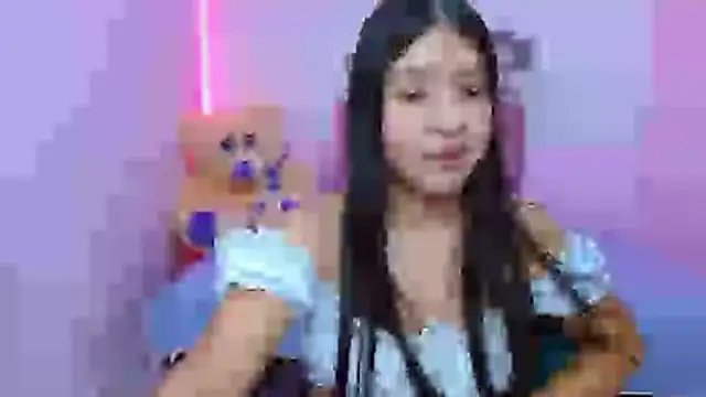 zara cute online show from 12-18-25, 12:33