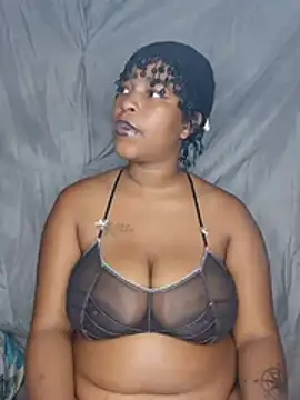ZuriVixen online show from 05-19-26, 07:09