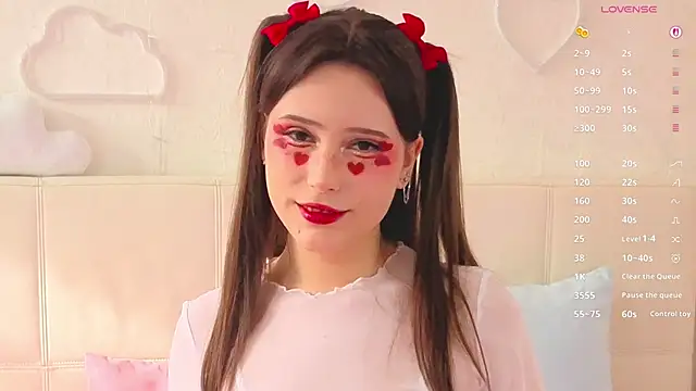 Snapshot of MoonliteDiva chatting on 02-13-26, 07:26 MoonliteDiva online show from 02-13-26, 07:26