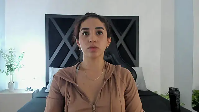 Vittoria Conti  online show from 06-30-26, 05:36