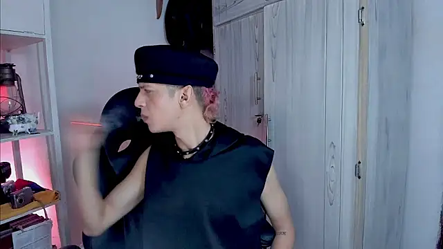 tylernova online show from 11-24-25, 01:49