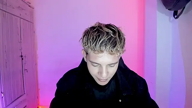 tylernova online show from 02-02-26, 01:04