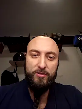 Snapshot of BeppeRagnar chatting on 11-13-25, 07:35 BeppeRagnar online show from 11-13-25, 07:35