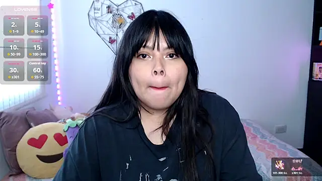 EllieMoonX online show from 06-11-26, 10:19