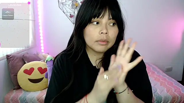 EllieMoonX online show from 07-01-26, 10:53