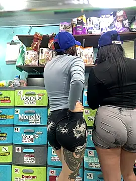 Lucy 699 online show from 01-18-26, 08:01