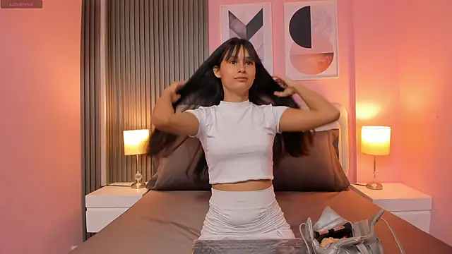 Snapshot of luly_dreams chatting on 10-09-25, 04:10 luly dreams online show from 10-09-25, 04:10