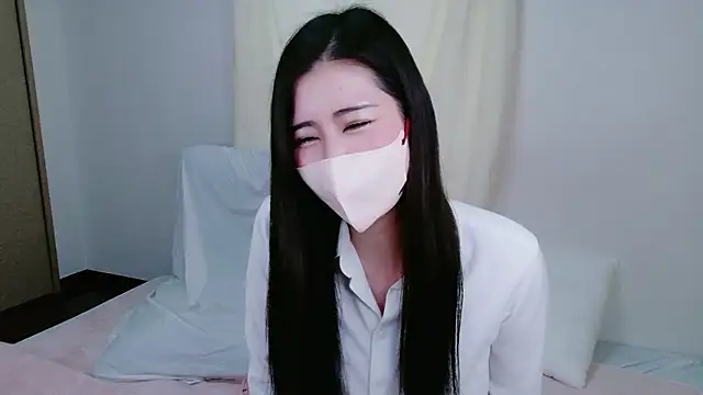 Snapshot of Ran_2323 chatting on 02-17-26, 02:30 Ran 2323 online show from 02-17-26, 02:30