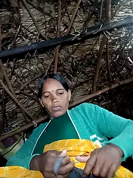 Cutsedi3 online show from 11-20-25, 09:36