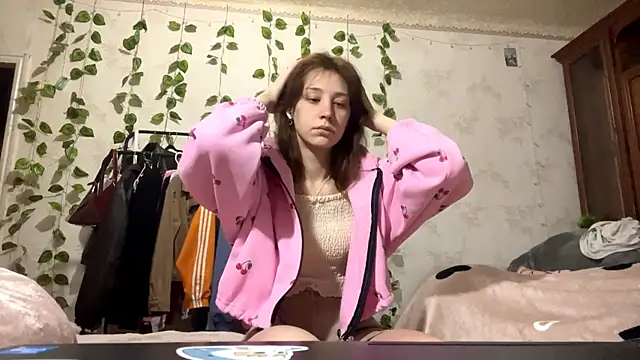 WildPeachh online show from 11-29-25, 09:18