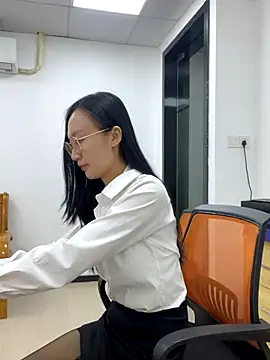 Winona88 online show from 11-13-25, 02:10