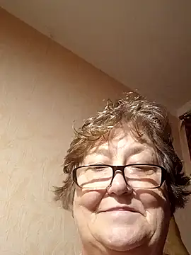 Snapshot of Katherine735 chatting on 10-21-25, 09:37 Katherine735 online show from 10-21-25, 09:37