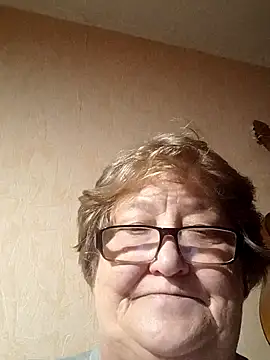 Snapshot of Katherine735 chatting on 10-25-25, 01:13 Katherine735 online show from 10-25-25, 01:13