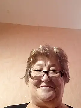 Snapshot of Katherine735 chatting on 10-29-25, 10:28 Katherine735 online show from 10-29-25, 10:28