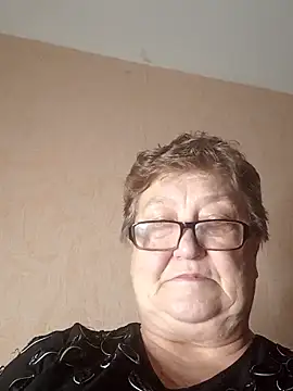 Snapshot of Katherine735 chatting on 12-16-25, 04:34 Katherine735 online show from 12-16-25, 04:34