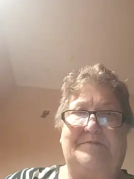 Snapshot of Katherine735 chatting on 12-19-25, 04:47 Katherine735 online show from 12-19-25, 04:47