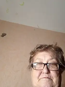 Snapshot of Katherine735 chatting on 01-09-26, 11:28 Katherine735 online show from 01-09-26, 11:28