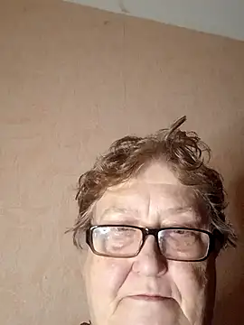 Snapshot of Katherine735 chatting on 01-10-26, 11:53 Katherine735 online show from 01-10-26, 11:53