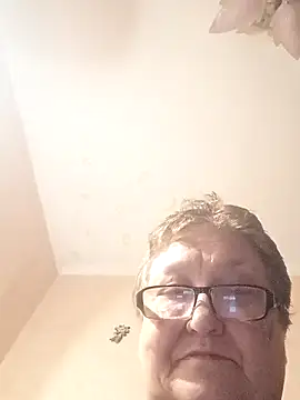 Snapshot of Katherine735 chatting on 02-22-26, 08:51 Katherine735 online show from 02-22-26, 08:51